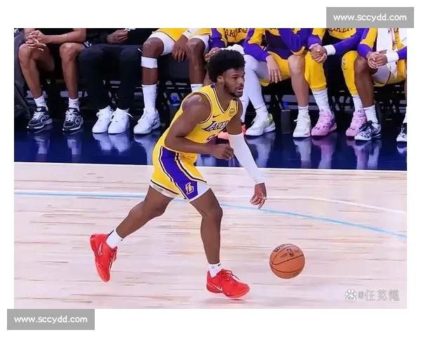 布朗尼特训强化投篮空间能力 剑指夏季联赛首战状元对决